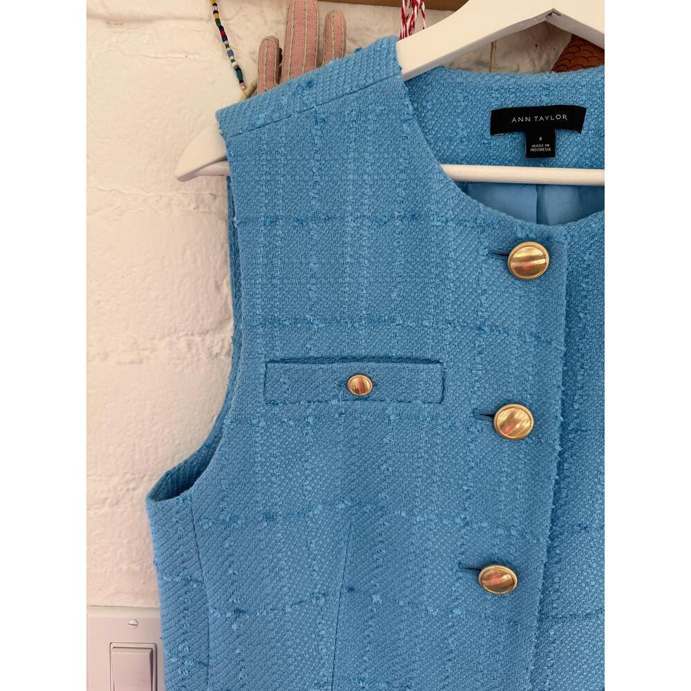 Ann Taylor Sky Blue Tweed Vest Skirt Set Gold Button Preppy Coastal 8 10 - Picture 3 of 12